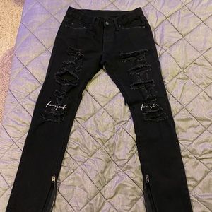 Out grew these, decided to give back to y’all!